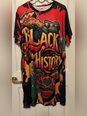 Black History Graphic Short-Sleeve dress-Multicolor